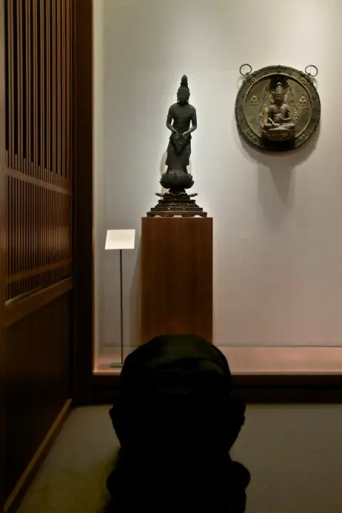 'Bowing to Every Buddha [Art Institute of Chicago - 1934.489]', C-print, 45x28 inches, 2008