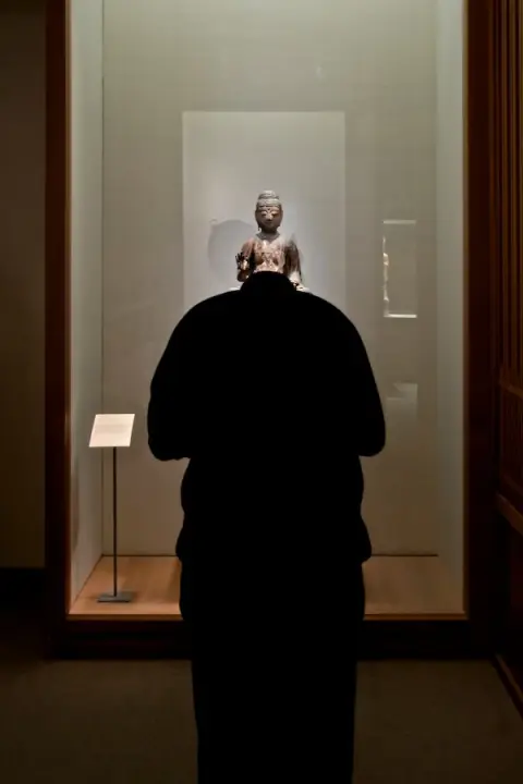 'Bowing to Every Buddha [Art Institute of Chicago - no accession number] - #2', C-print, 45x28 inches, 2008