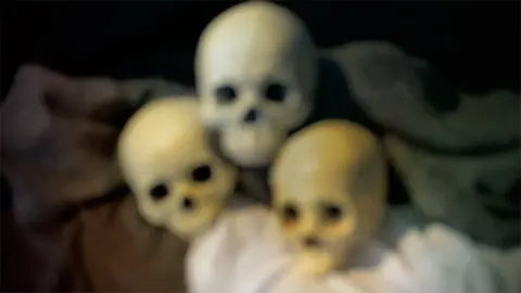 'The Emptiness (Pyramid of Skulls, after Cezanne)' - video still, 2015