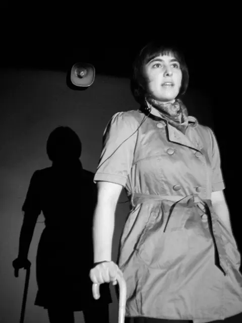 'WhyRobotsMakeBetterLovers', Johanna Bundon in performance, Globe Theatre, Regina, 2010